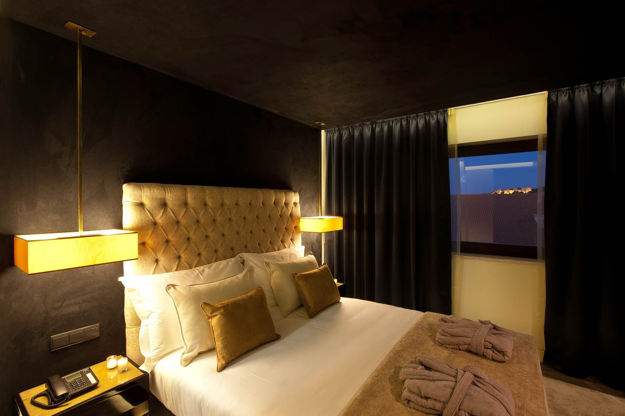 9Hotel Mercy Лиссабон Экстерьер фото